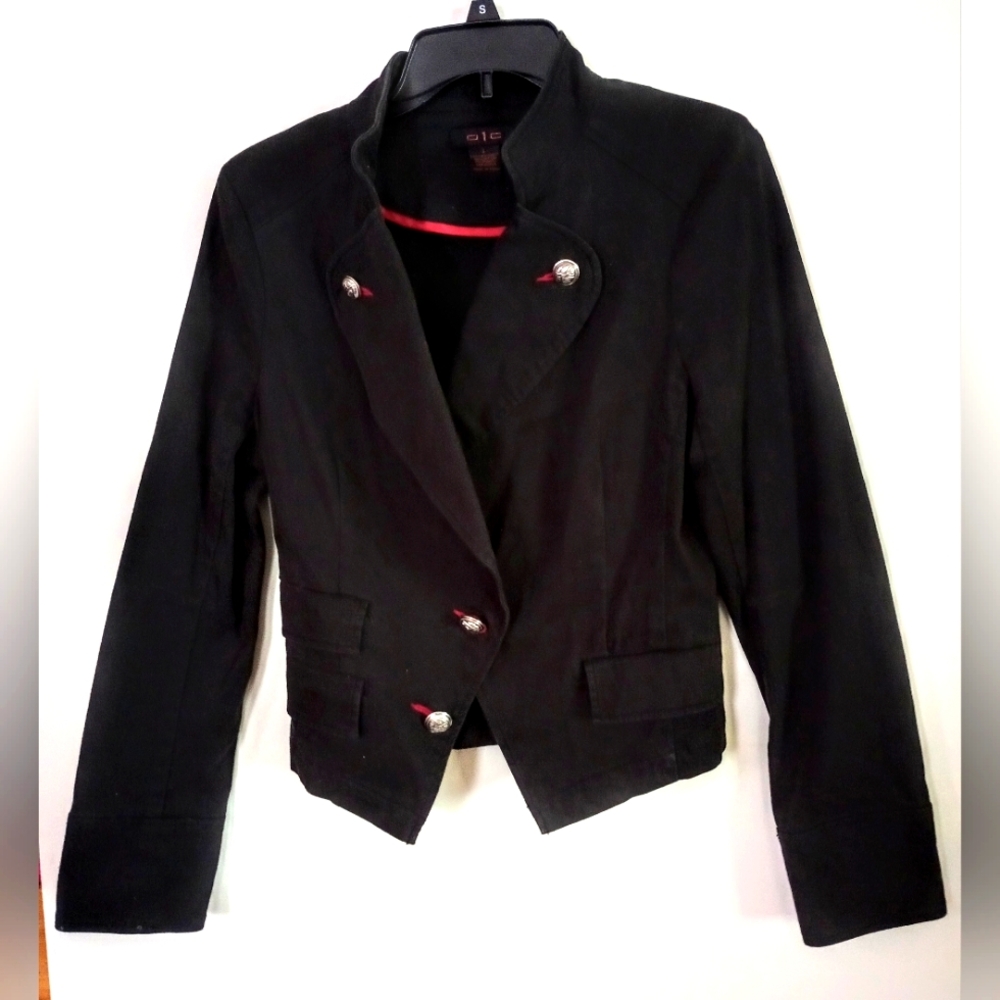 LADIES BLACK BLAZER, LONG SLEEVE, BUTTONS, 98%COTTON, 2%SPANDEX,SIZE L, BY O1C